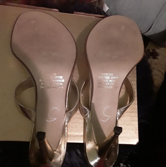 metallic sandals - Picture 4 of 4